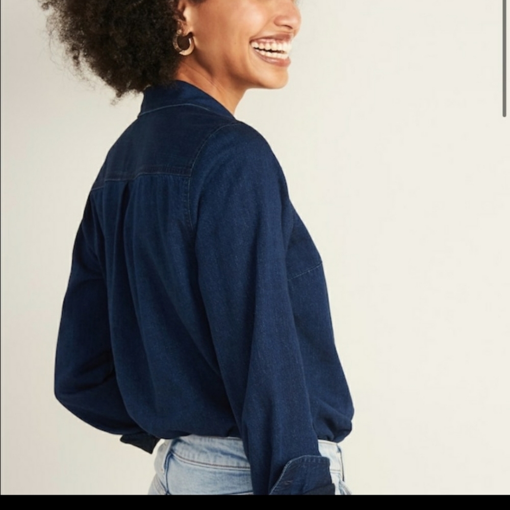 ♡ Cozy Blue Button Down ♡ - Picture 2 of 6